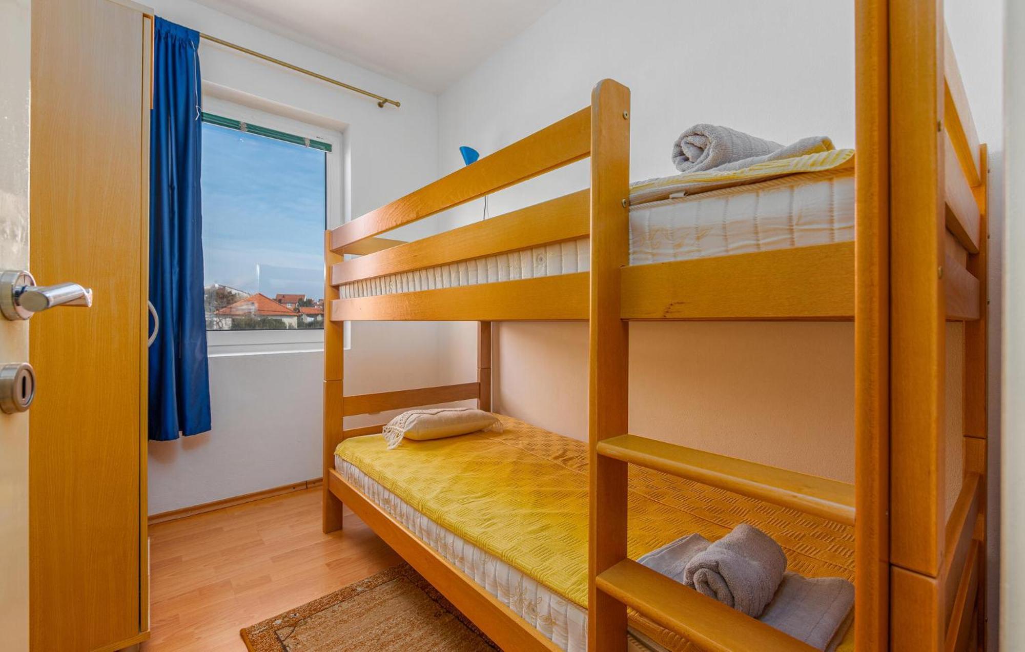 Amazing Apartment In Pakoštane Exterior foto
